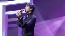 哪些翻唱版本让爱情里没有谁对谁错更加动人？探索郑源经典情歌的多样演绎