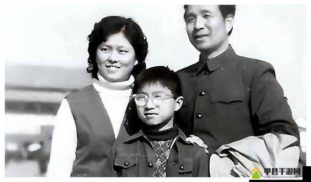 父亲缺位,儿子代父职耕母田:别样的责任与担当