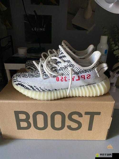 yeezy 蜜桃色和白色的区别有哪些?
