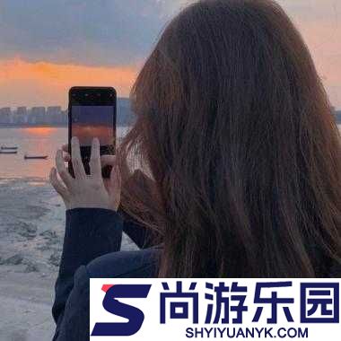 漂亮好看且感性成熟的女生头像图片