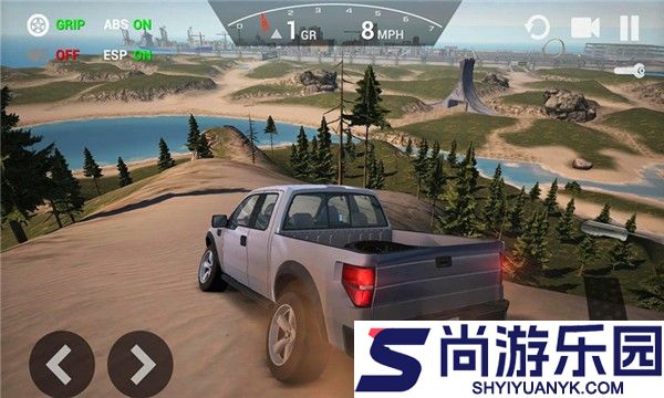 疯狂闪电赛车游戏中文版下载