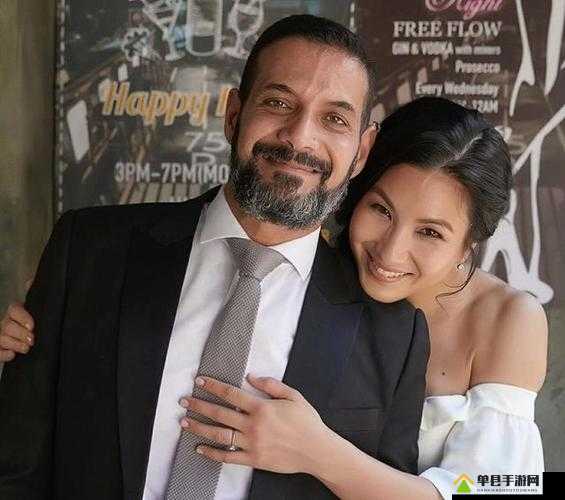 17 吃瓜网官网郑佩希：娱乐圈背后的神秘面纱待揭开