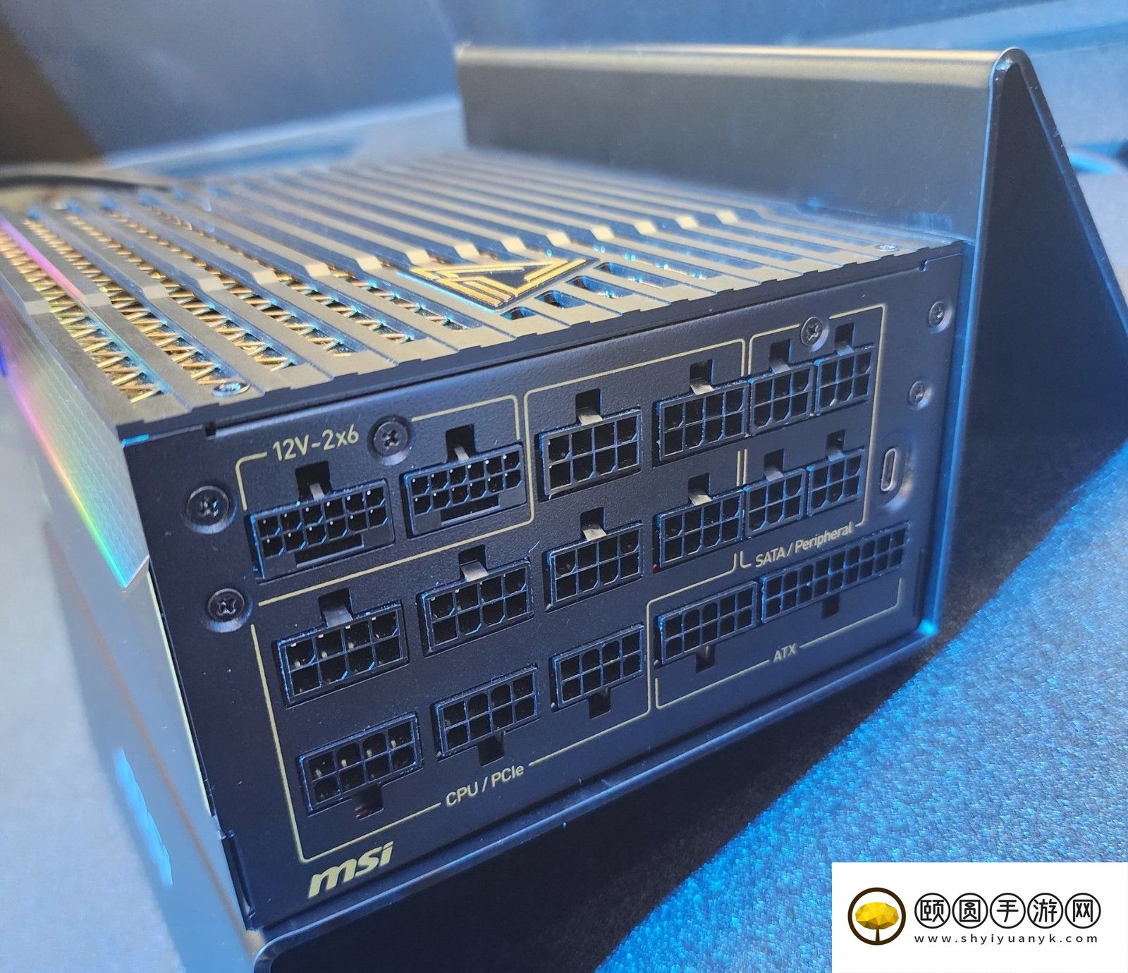 1200W峰值功率！RTX 5090显卡可能上双16针供电